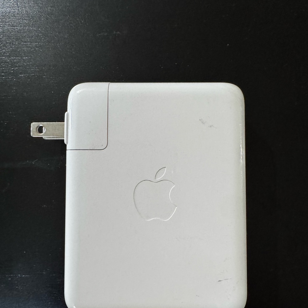 Apple 140W Power Adapter